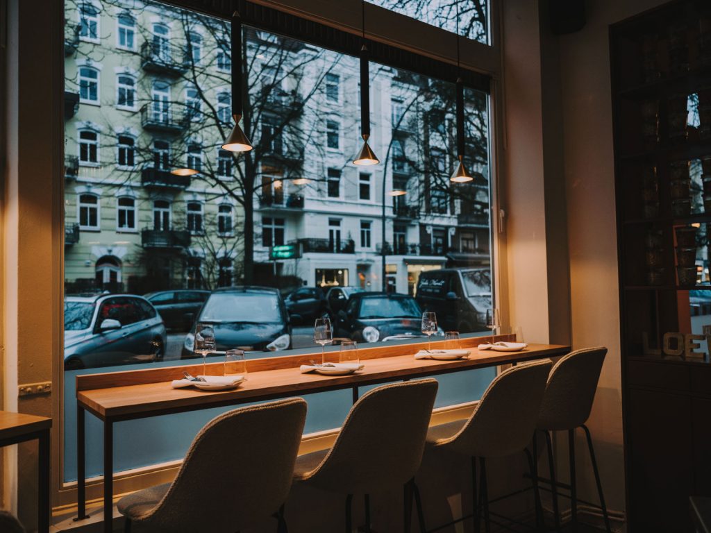 Restaurant-Loewen-Wildfleisch-Hamburg-Marktwagen-Edelsatt-Eventlokation-Catering-7